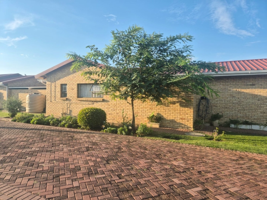 2 Bedroom Property for Sale in Jan Cillierspark Free State